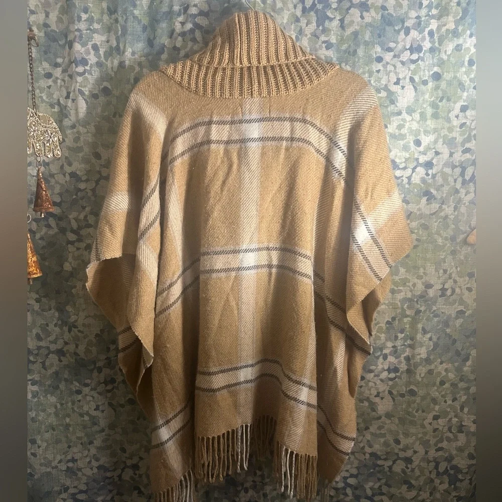 Johnston & Murphy Plaid Poncho